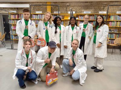 Læger og sygeplejersker fra Bamsehospitalet